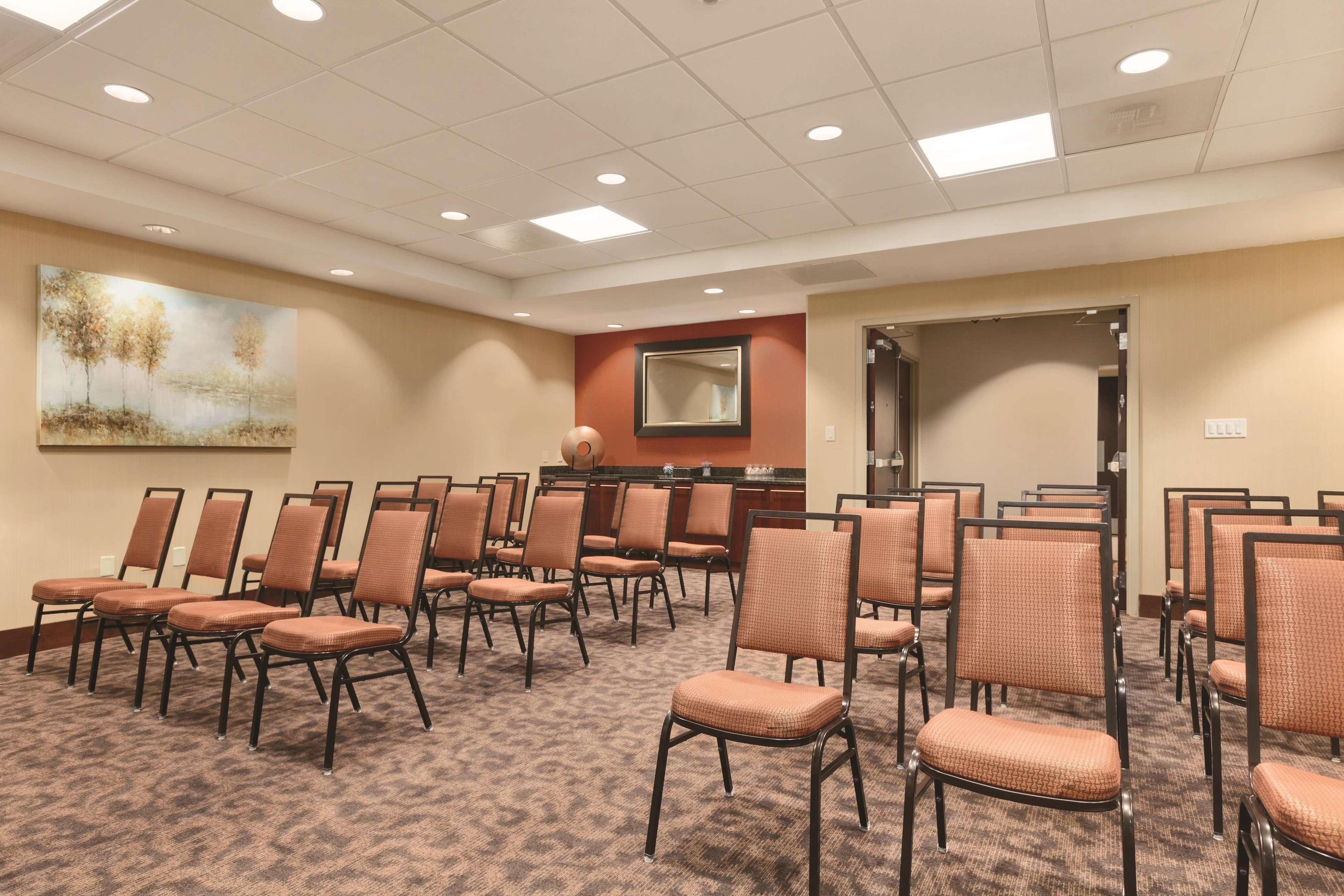 Hampton Inn Фредерик Экстерьер фото