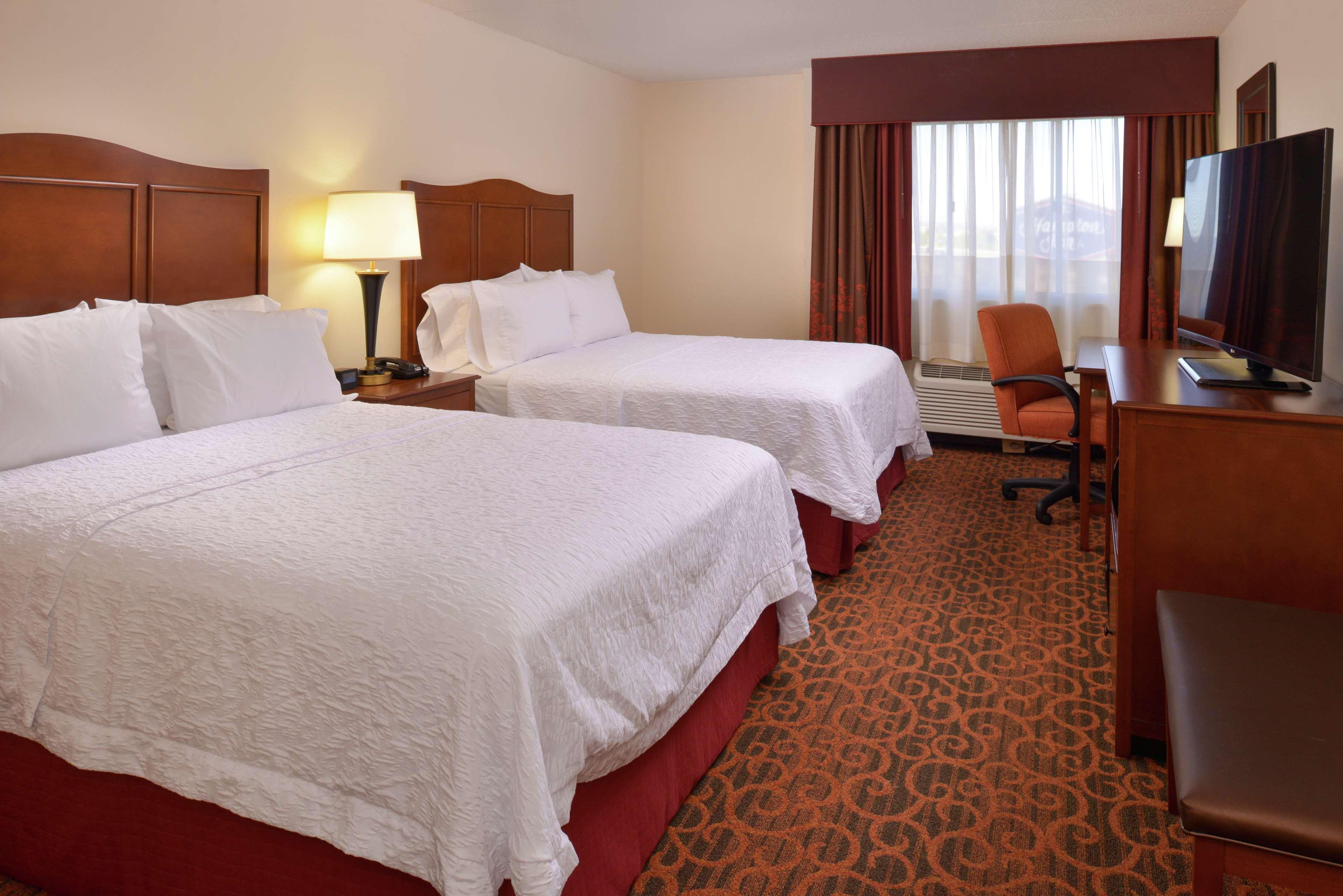 Hampton Inn Фредерик Экстерьер фото