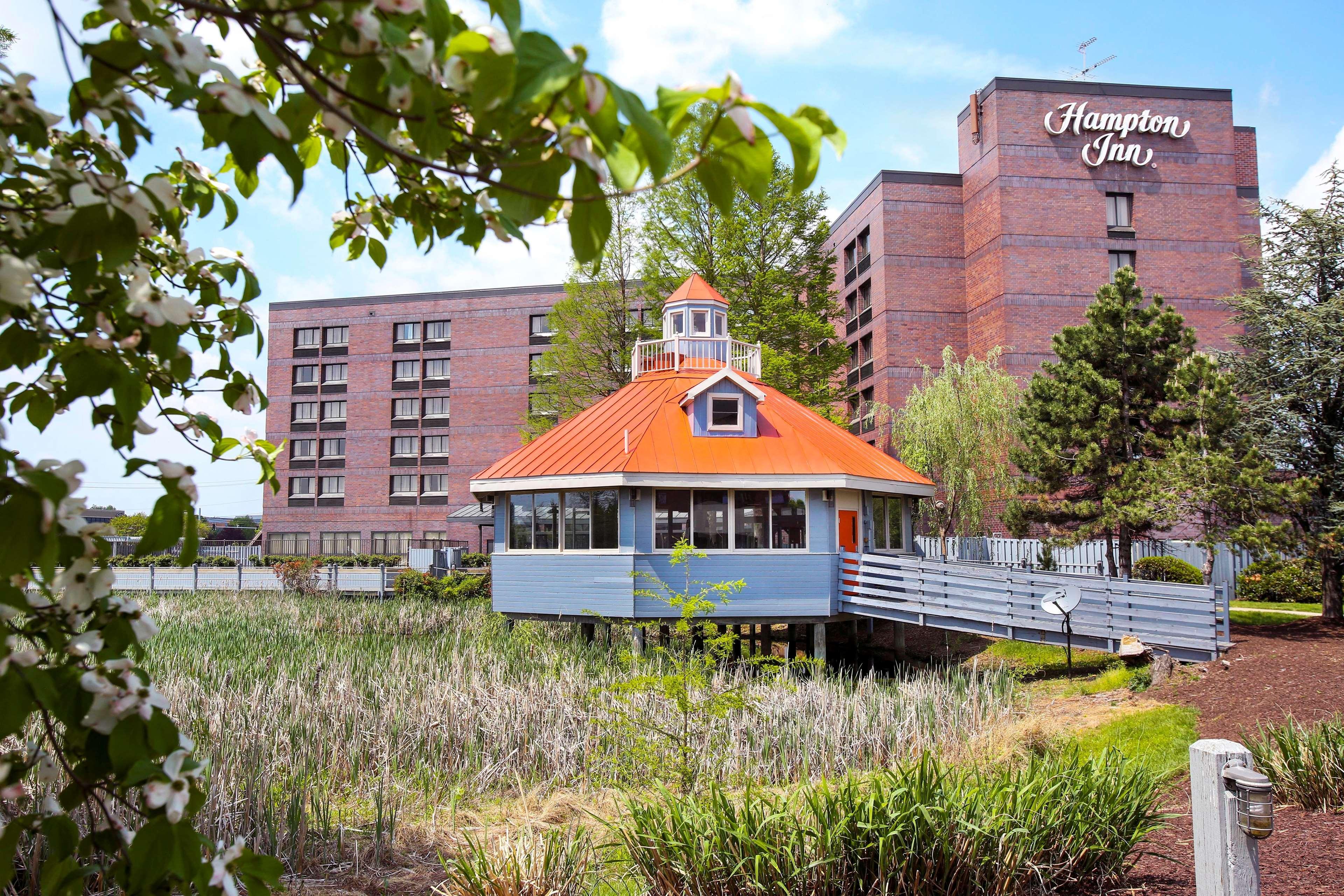 Hampton Inn Фредерик Экстерьер фото