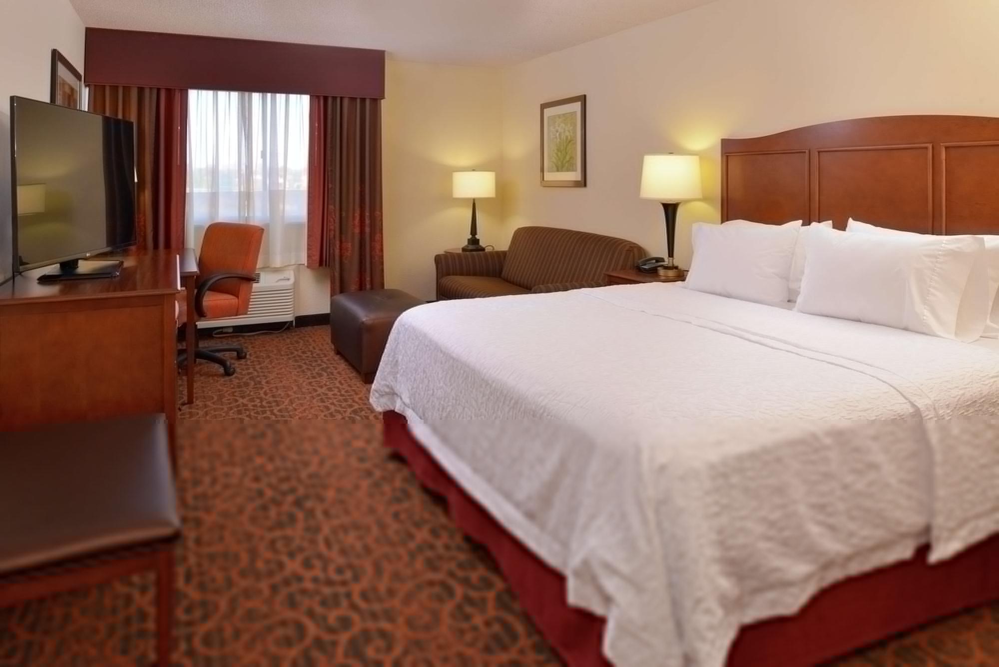 Hampton Inn Фредерик Экстерьер фото