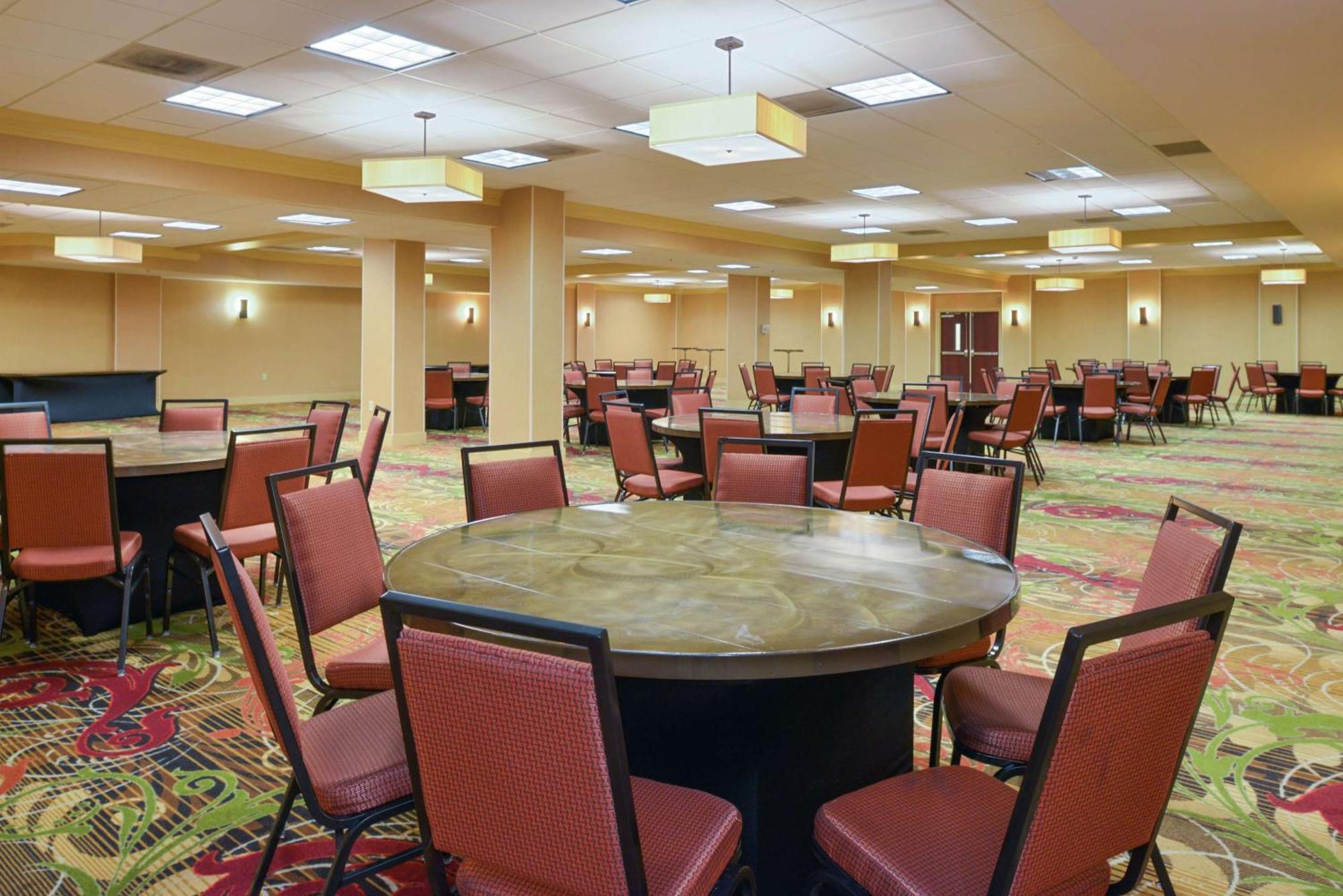 Hampton Inn Фредерик Экстерьер фото